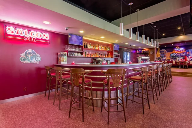 SALOON PUB 2